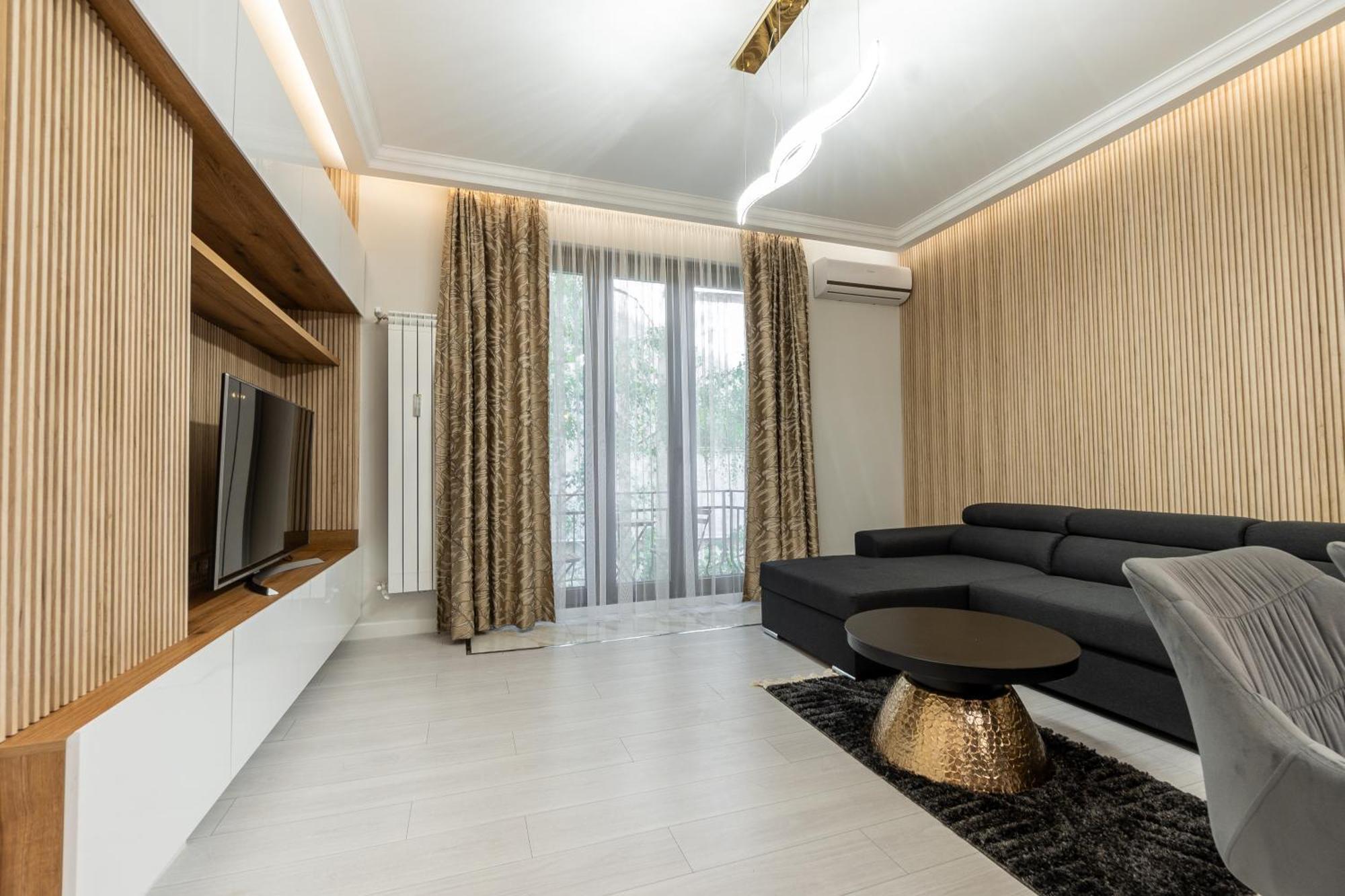 Appartamento Vitoshka Luxury 2-Br Retreat Sofia Esterno foto